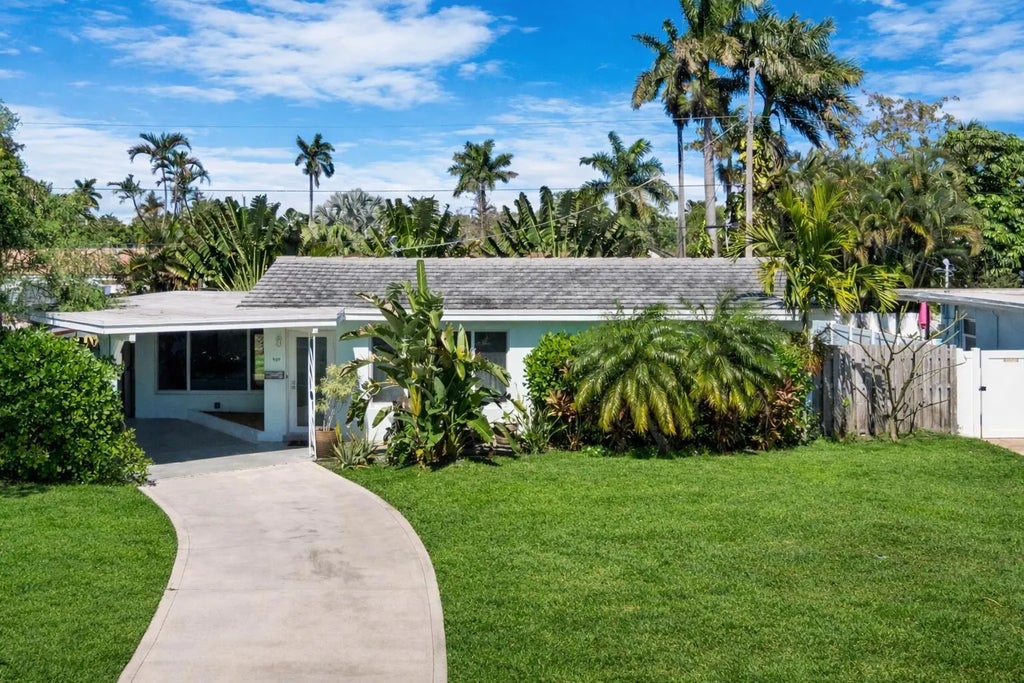 909 Se 16th Place, Deerfield Beach