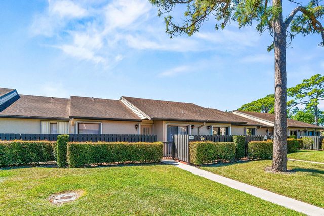 2 of 40 - 704 Sunny Pine Way #c, Greenacres, FL