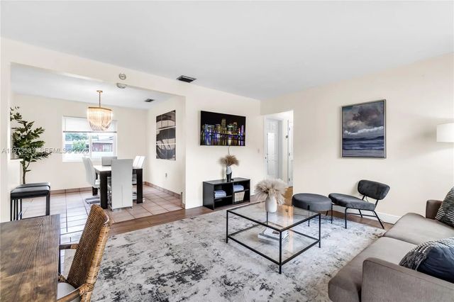 5 of 11 - 13405 Nw 6th Avenue, North Miami, FL
