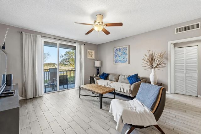 3 of 15 - 11750 Saint Andrews Place #203, Wellington, FL