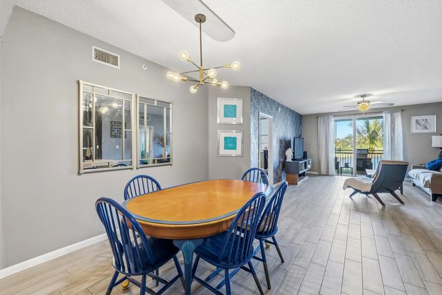 5 of 15 - 11750 Saint Andrews Place #203, Wellington, FL