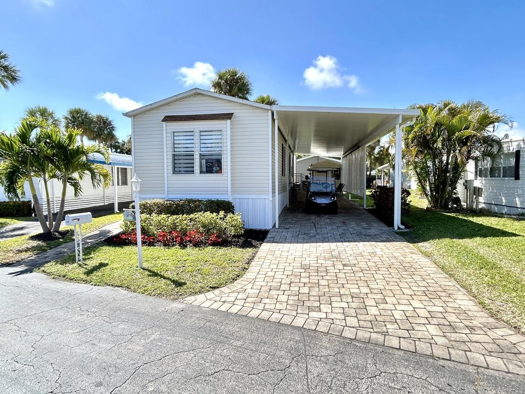 613 Jasmine Lane, Deerfield Beach