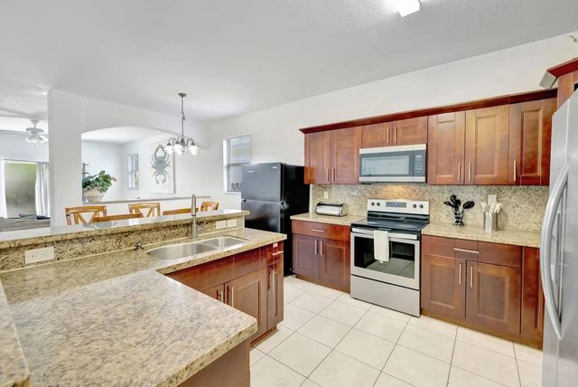 5 of 36 - 1816 Sw 21st Street, Fort Lauderdale, FL