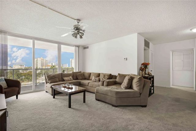 3 of 40 - 2701 N Ocean Boulevard #5f, Fort Lauderdale, FL