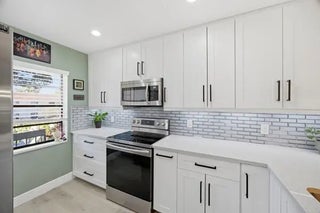 Photo of Listing #R11167336