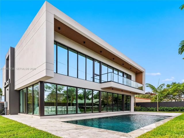 3 of 89 - 4401 Sw 14th Street, Miami, FL