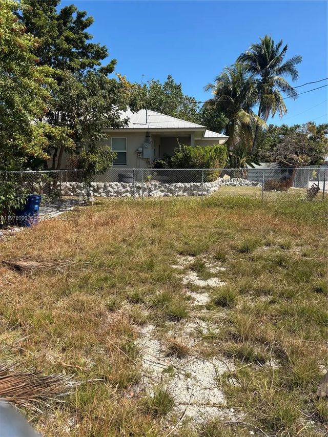 2 of 6 - 319 Tuskegee Street, Marathon, FL