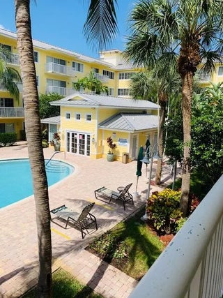 Photo of Listing #R11167368