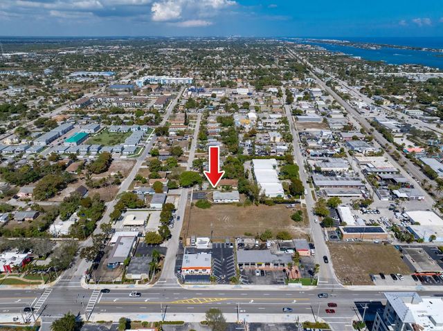 4 of 39 - 400 Ne 2nd Street, Boynton Beach, FL