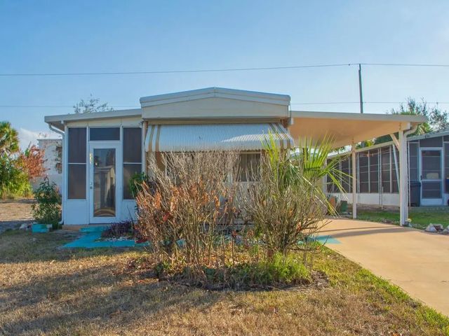 2 of 34 - 335 Ne Tropicalia Lane, Jensen Beach, FL