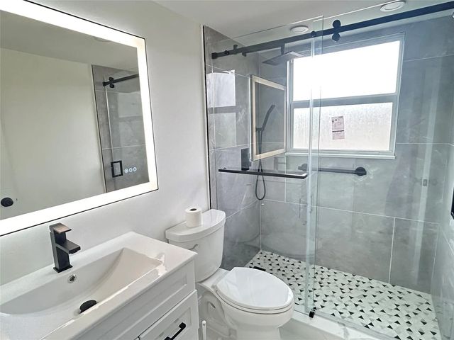4 of 8 - 115 Ventnor F #115, Deerfield Beach, FL