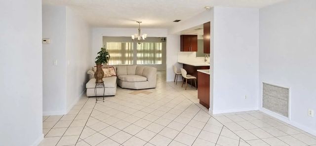 3 of 16 - 218 Olive Avenue, Port St. Lucie, FL