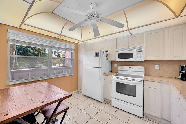 2403 Antigua Circle #c2, Coconut Creek