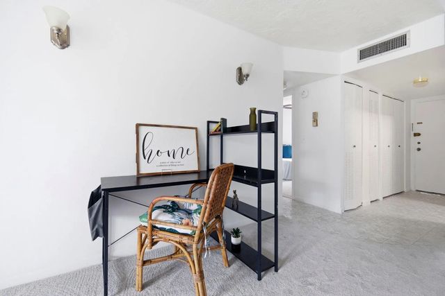 5 of 23 - 2801 Somerset Drive #401, Lauderdale Lakes, FL