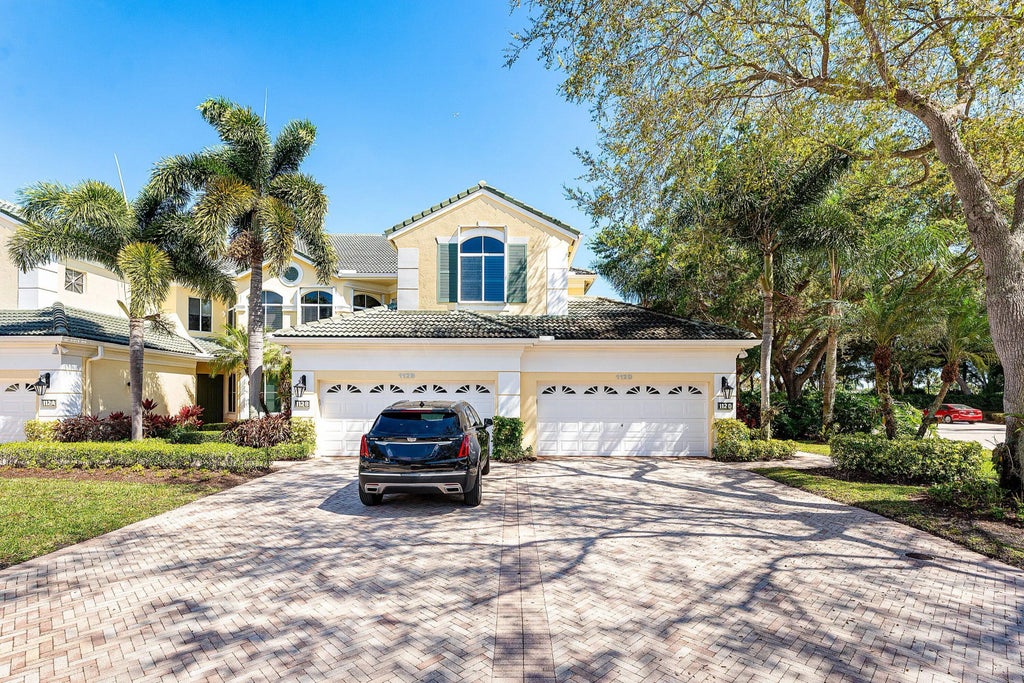112 Palm Point Circle #d, Palm Beach Gardens