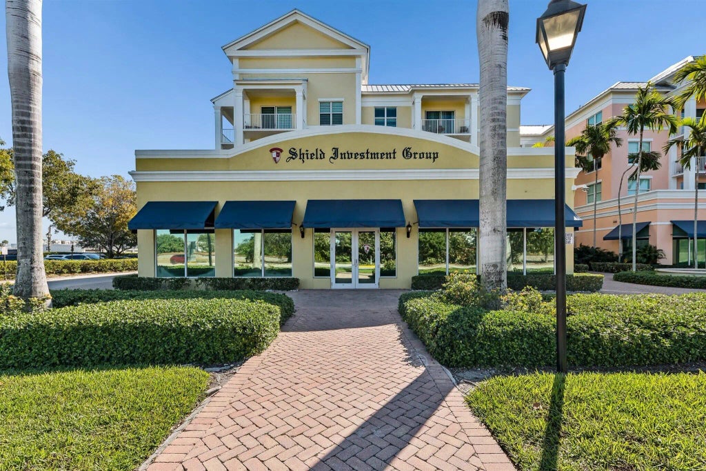 826 N Dixie Highway #1, Lantana