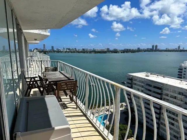 3 of 16 - 7601 E Treasure Drive #1905, North Bay Village, FL