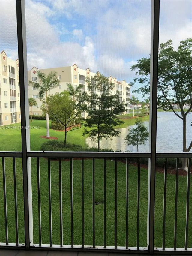 5 of 38 - 10710 Nw 66th Street #210, Doral, FL