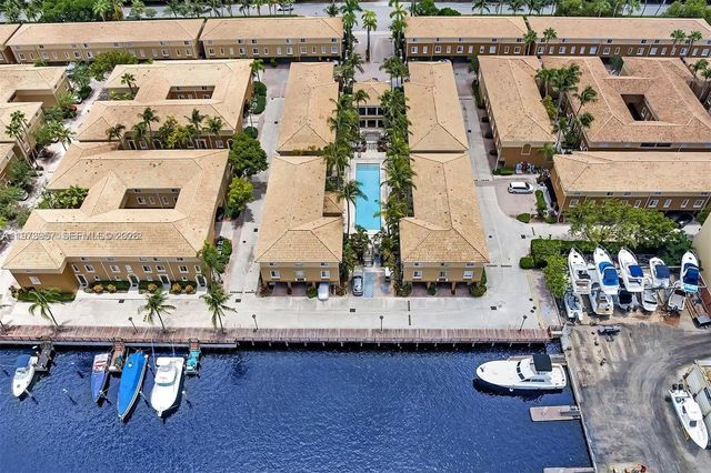 3 of 4 - 2965 Ne 185th Street #1513, Aventura, FL
