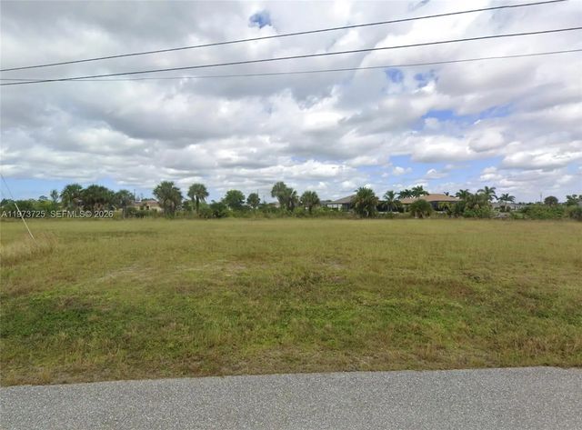 3779 Ne 14th Place, Cape Coral