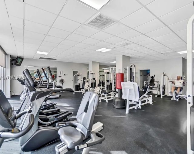 4 of 15 - 3140 S Ocean Drive #1812, Hallandale Beach, FL