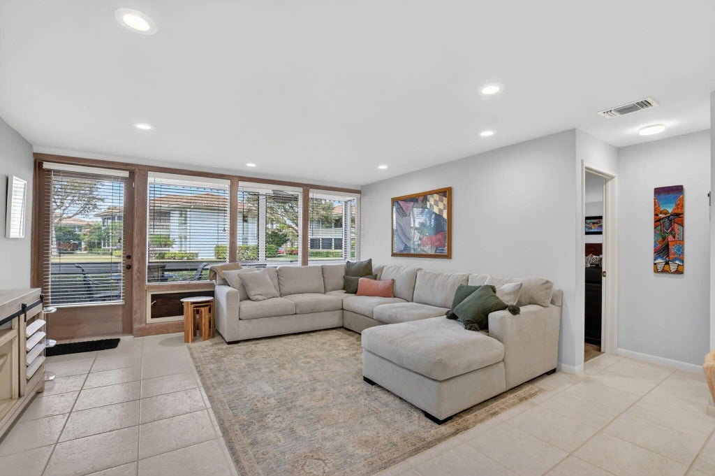 19809 Boca West Drive #4043, Boca Raton