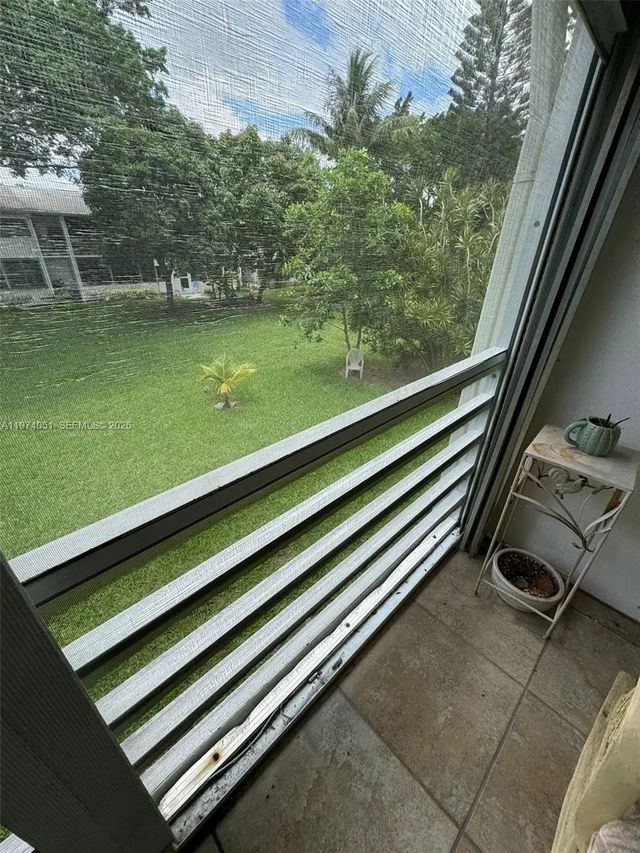 3 of 24 - 221 Kent M #221, West Palm Beach, FL