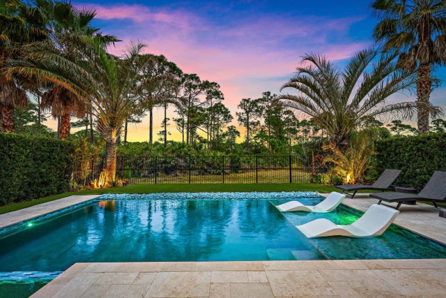 Photo of Listing #R11167609