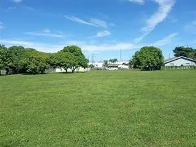 2 of 10 - 2014 Nw 28th Street, Oakland Park, FL