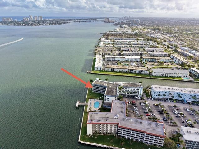 2 of 23 - 100 Paradise Harbour Boulevard #304, North Palm Beach, FL