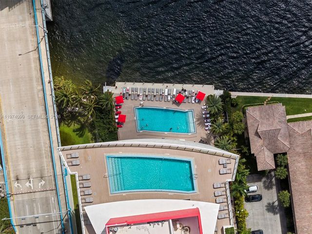 2602 E Hallandale Beach Boulevard #r2806, Hallandale Beach