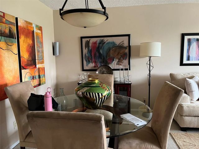 3 of 14 - 20500 W Country Club Drive #416, Aventura, FL