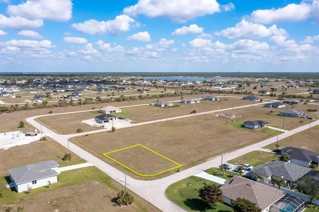 3927 Nw 38th Terrace, Cape Coral