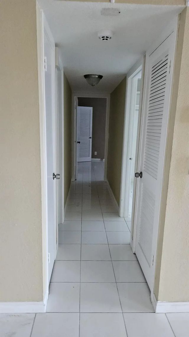 3 of 18 - 4042 Nw 19th Street #f411, Fort Lauderdale, FL