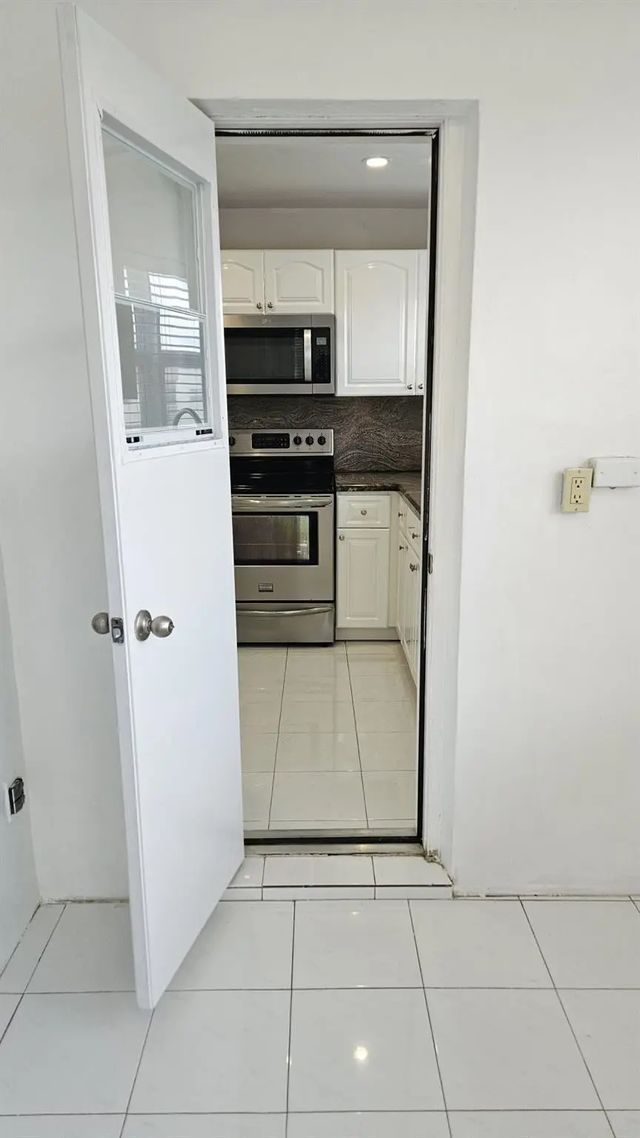 4 of 18 - 4042 Nw 19th Street #f411, Fort Lauderdale, FL