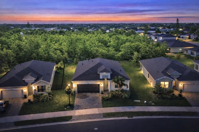 Photo of Listing #R11167652