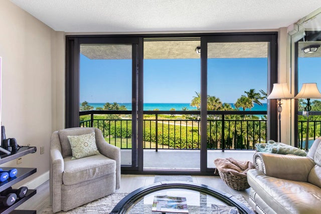 Photo of Listing #R11167699