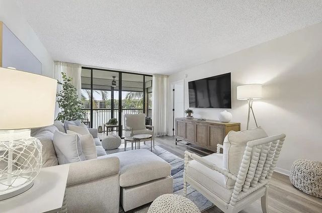 5 of 34 - 5722 Coral Lake Drive #210, Margate, FL