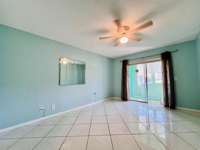 5 of 20 - 110 Wellington B, West Palm Beach, FL