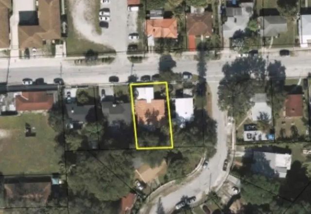 2 of 29 - 154 Nw 67th Street, Miami, FL