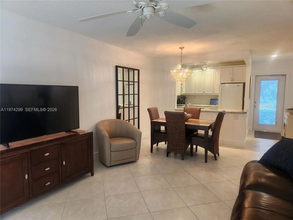 5101 Nw 34th Street #101, Lauderdale Lakes