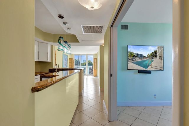 4 of 112 - 155 Isle Of Venice Drive #404, Fort Lauderdale, FL