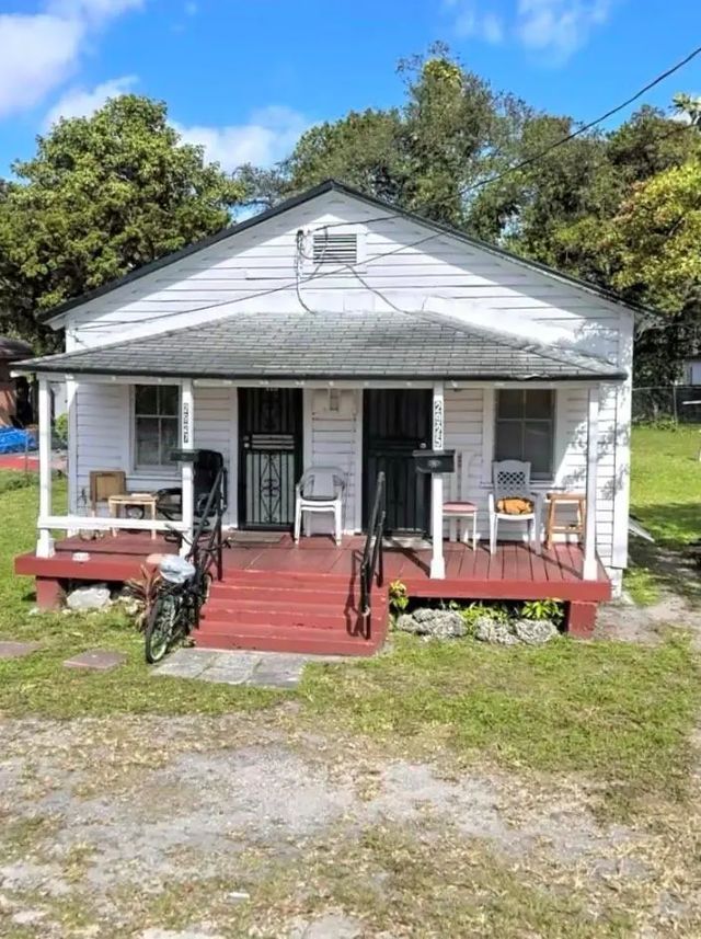 2925 Nw 48th Street, Miami