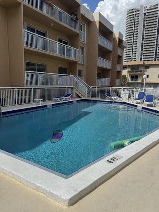 Photo of Listing #R11167800