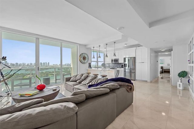3 of 42 - 650 West Avenue #ph09, Miami Beach, FL