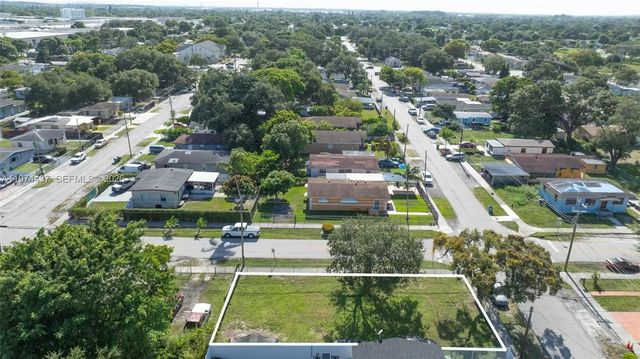 4 of 12 - 1990 Nw 153rd Street, Miami Gardens, FL