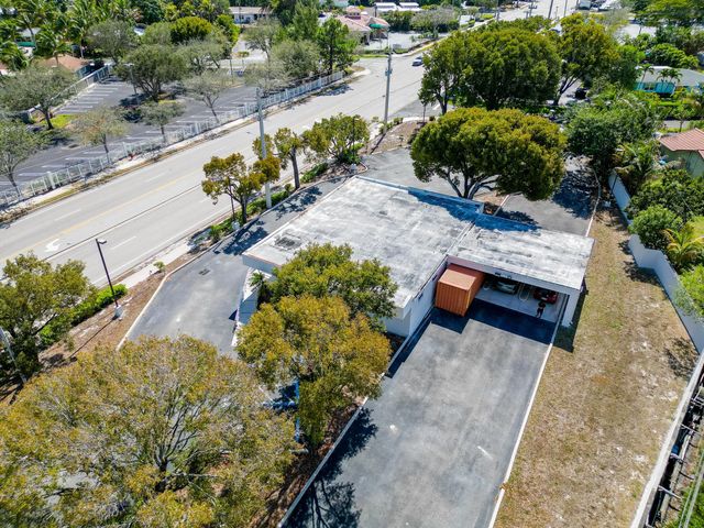 4 of 30 - 2419 S Seacrest Boulevard, Boynton Beach, FL