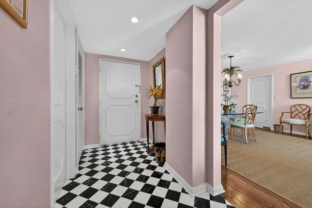 5 of 20 - 227 Australian Avenue #2c, Palm Beach, FL
