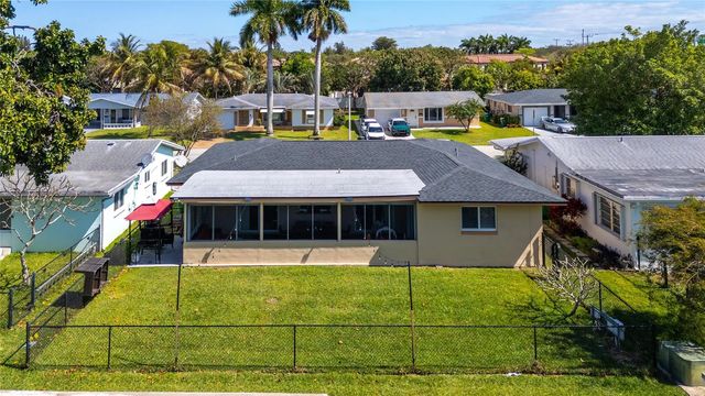 4 of 30 - 5607 Nw 49th Avenue, Tamarac, FL