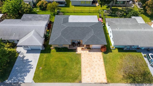 5 of 30 - 5607 Nw 49th Avenue, Tamarac, FL